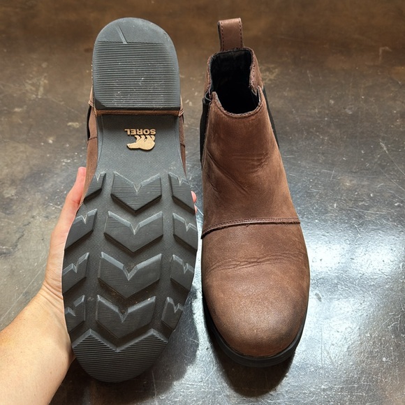 Sorel Womens Emelie Chelsea Boot - Picture 8 of 10